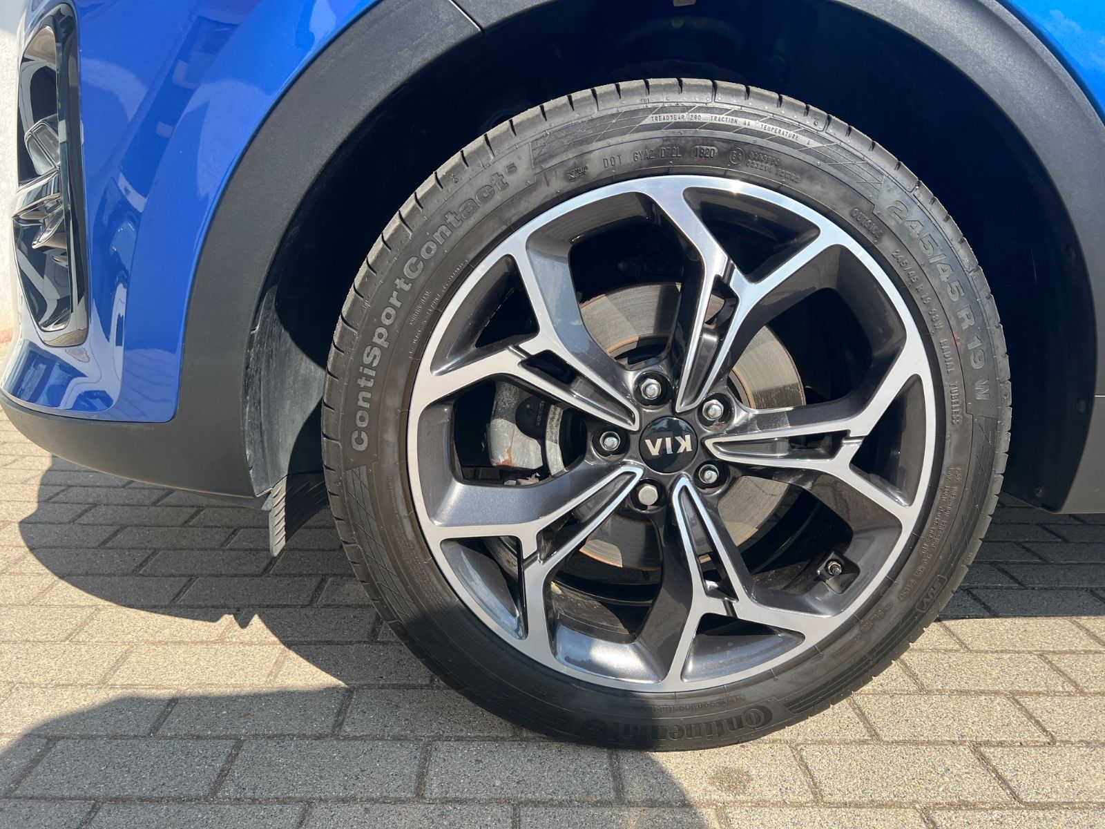 Fahrzeugabbildung Kia Sportage 1.6 T-GDI AWD DCT GT LINE