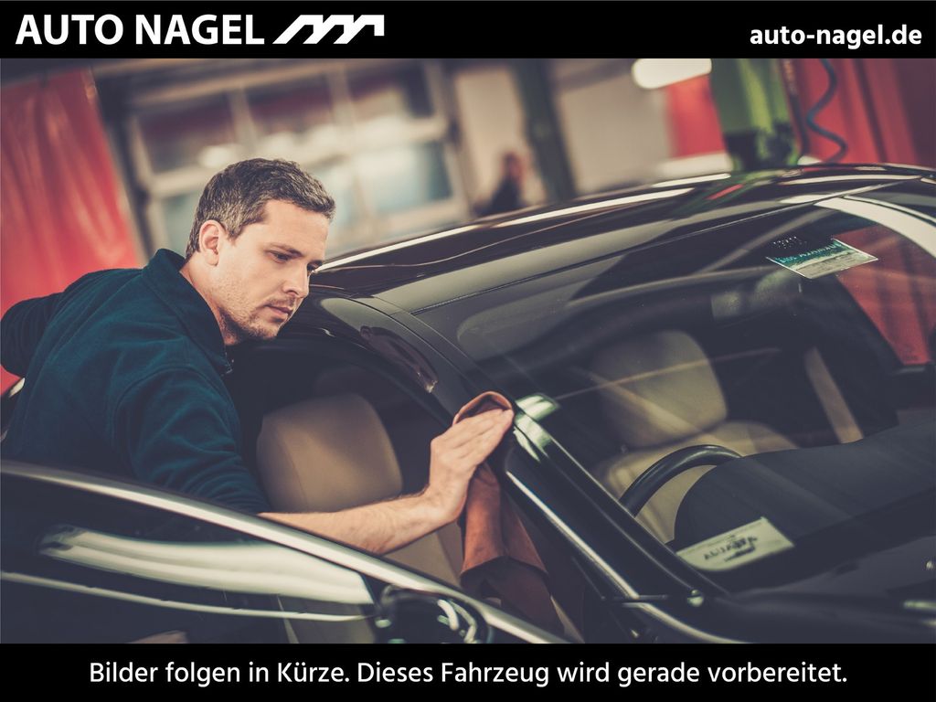 Image of Mercedes-Benz C 200