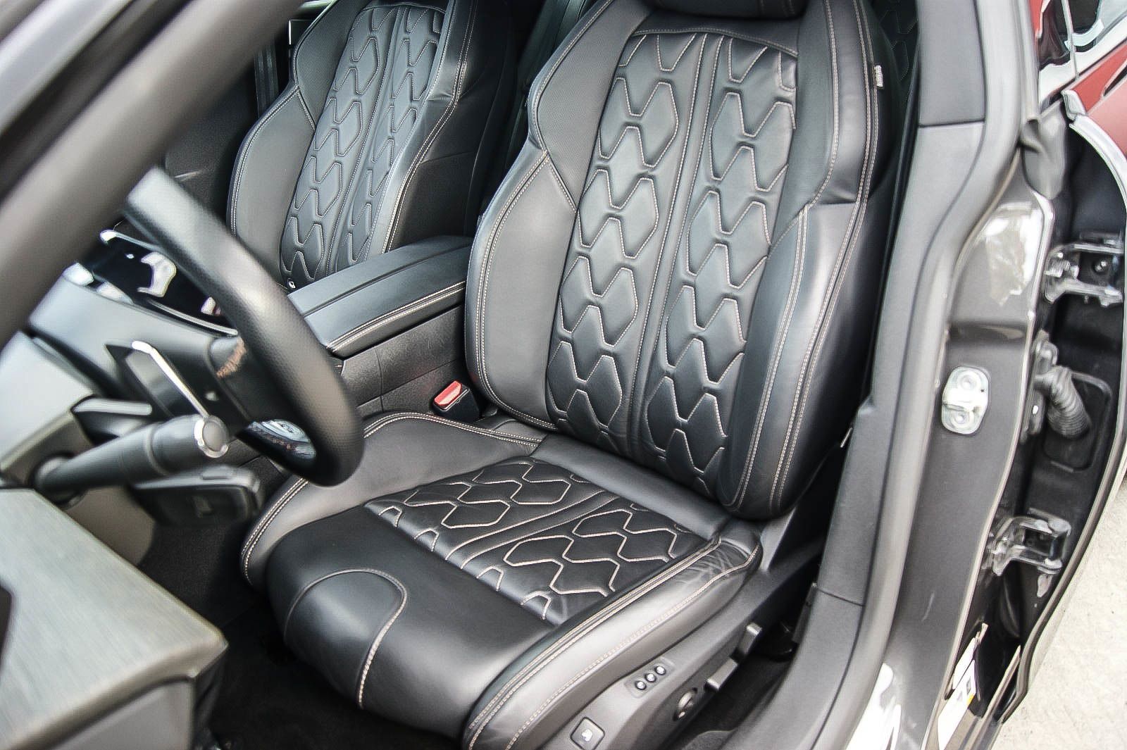 Fahrzeugabbildung Peugeot 508 SW GT Pack NIGHT-VISION ANHZV SCHIEBEDACH