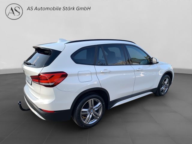 Fahrzeugabbildung BMW X1 sDrive 18i Sport Line+LED+Navi+Leder+HiFi+DAB