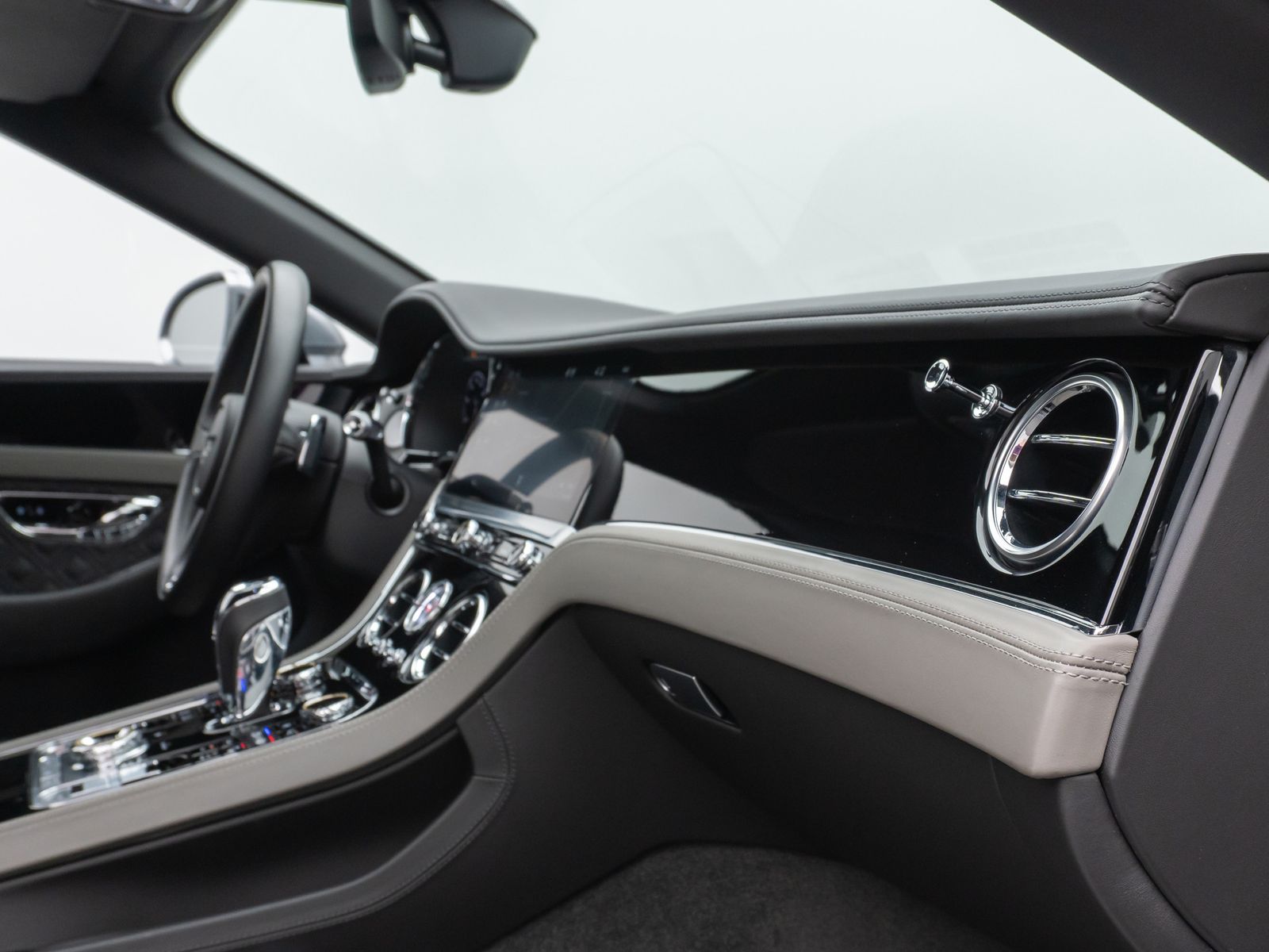 Fahrzeugabbildung Bentley Continental GTC W12 Mulliner 360°HUD NightVision