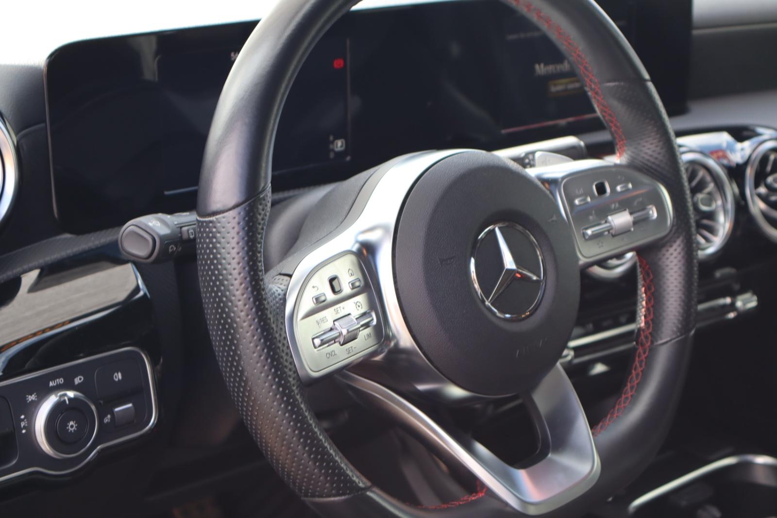 Mercedes-Benz A-Class AMG/ PANO/LED/2JahreGarantie, миниатюра 15
