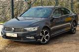 Volkswagen Passat Lim. R-Line - Volkswagen Passat mit Diesel-Antrieb: Limousine, Automatik