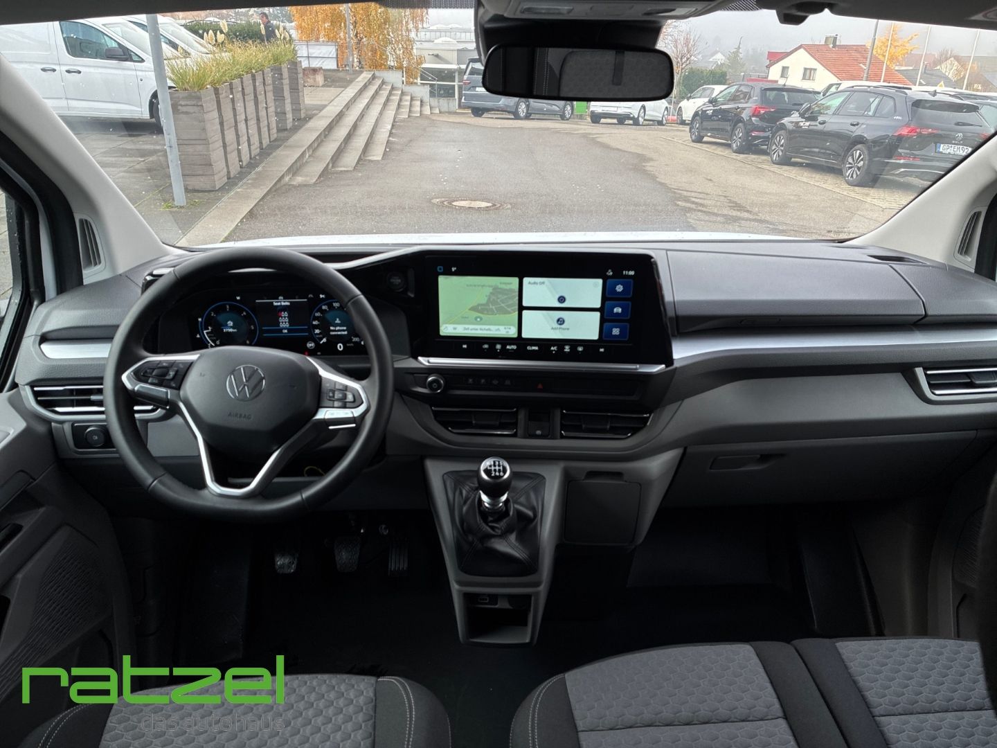 Fahrzeugabbildung Volkswagen Caravelle Life LR AHK+Digitales Cockpit+LED+ACC