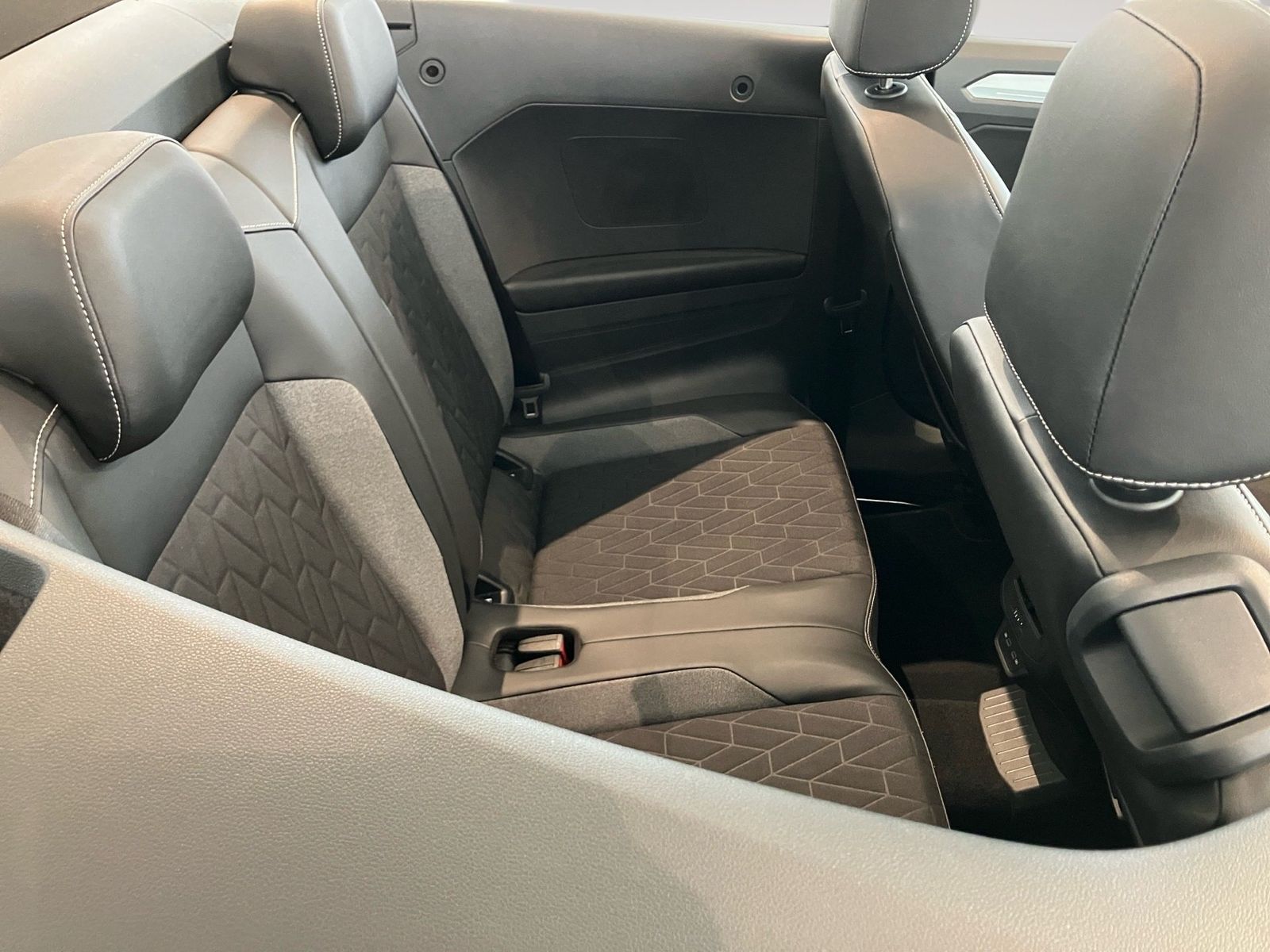 Volkswagen T-Roc - Bild 10