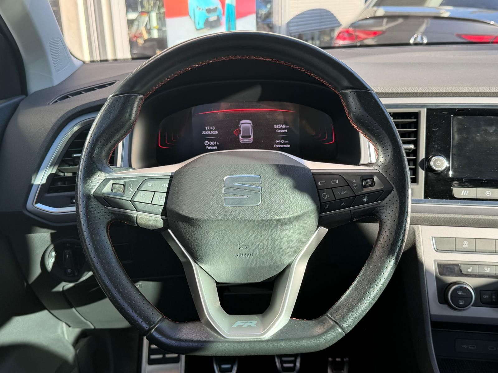 Fahrzeugabbildung SEAT Ateca 2.0TDI FR-Line VIRTU+LED+SHZ+KAM+TEMP+AHK+