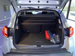 RENAULT Captur Limited - Thumbnail 25