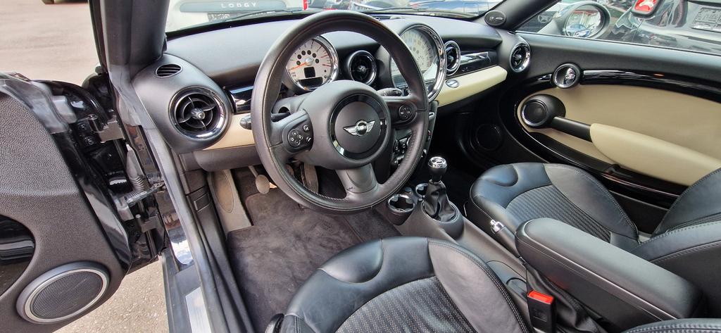 MINI Cooper Coupé