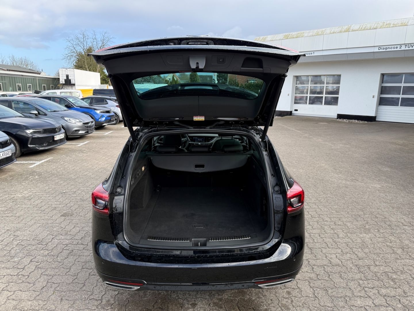 Fahrzeugabbildung Opel Insignia B Sports Tourer Ultimate mit AHK