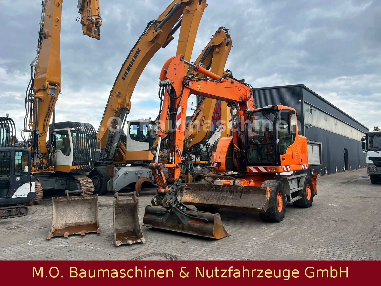 Fahrzeugabbildung Liebherr A914 COMPACT LITRONIC 14T