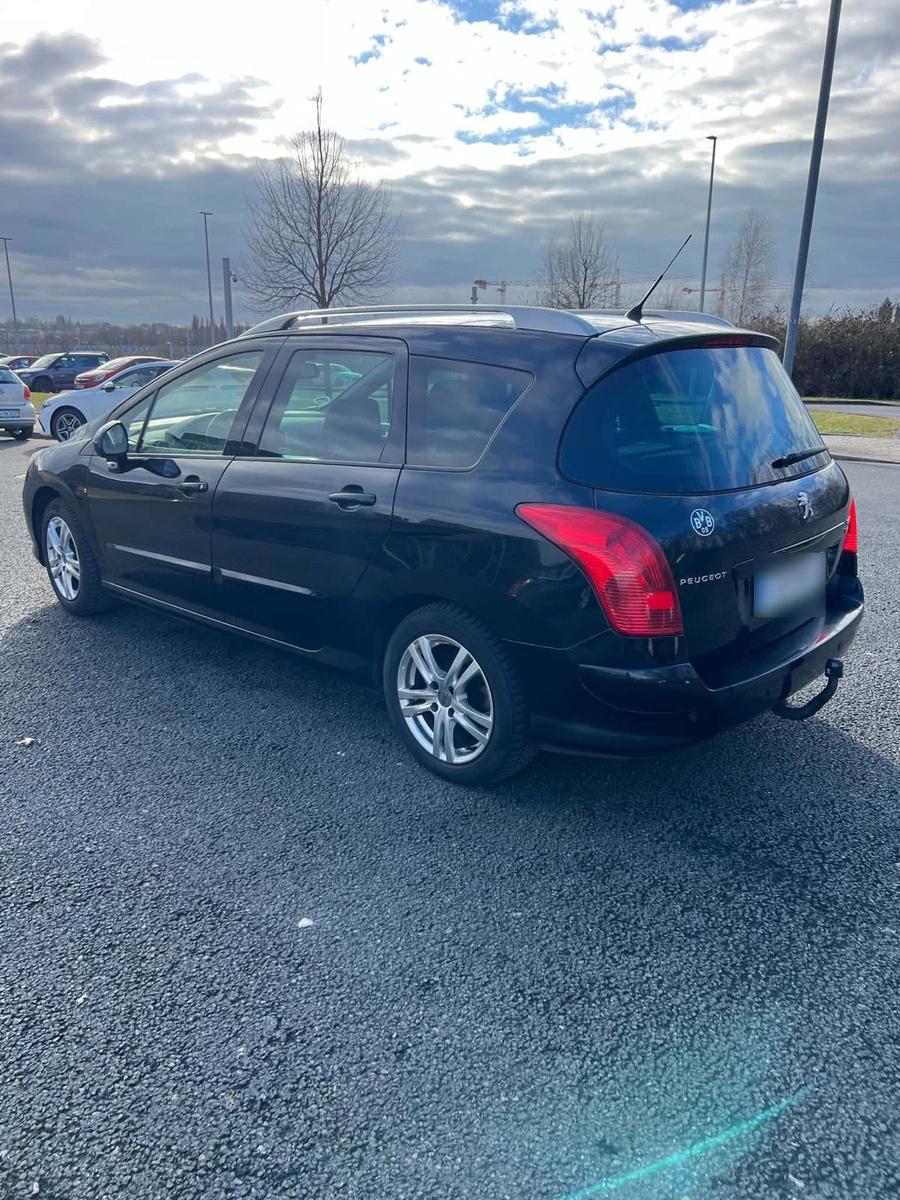 Peugeot 308 2011 — двигун 116 HP (85kW)