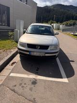 Volkswagen Ich verkaufe mein VW Passat - Volkswagen Passat aus 1999: Kombi