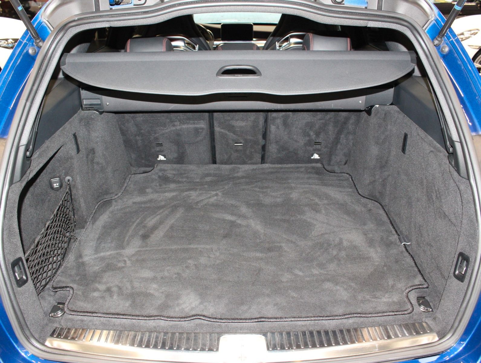 Fahrzeugabbildung Mercedes-Benz C 63 S AMG T Night-Paket+Burmester+Panoramadach