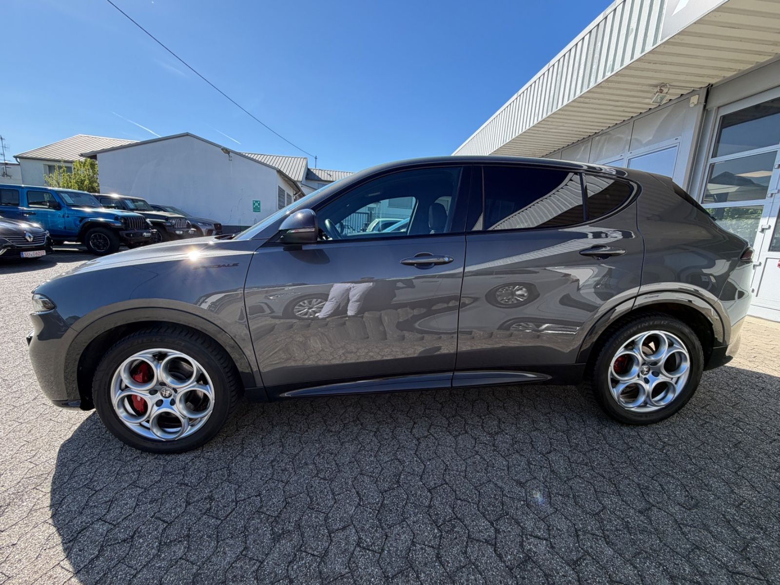 Fahrzeugabbildung Alfa Romeo Tonale Edizione Speciale/DNA/ACC/APPLE-CAR