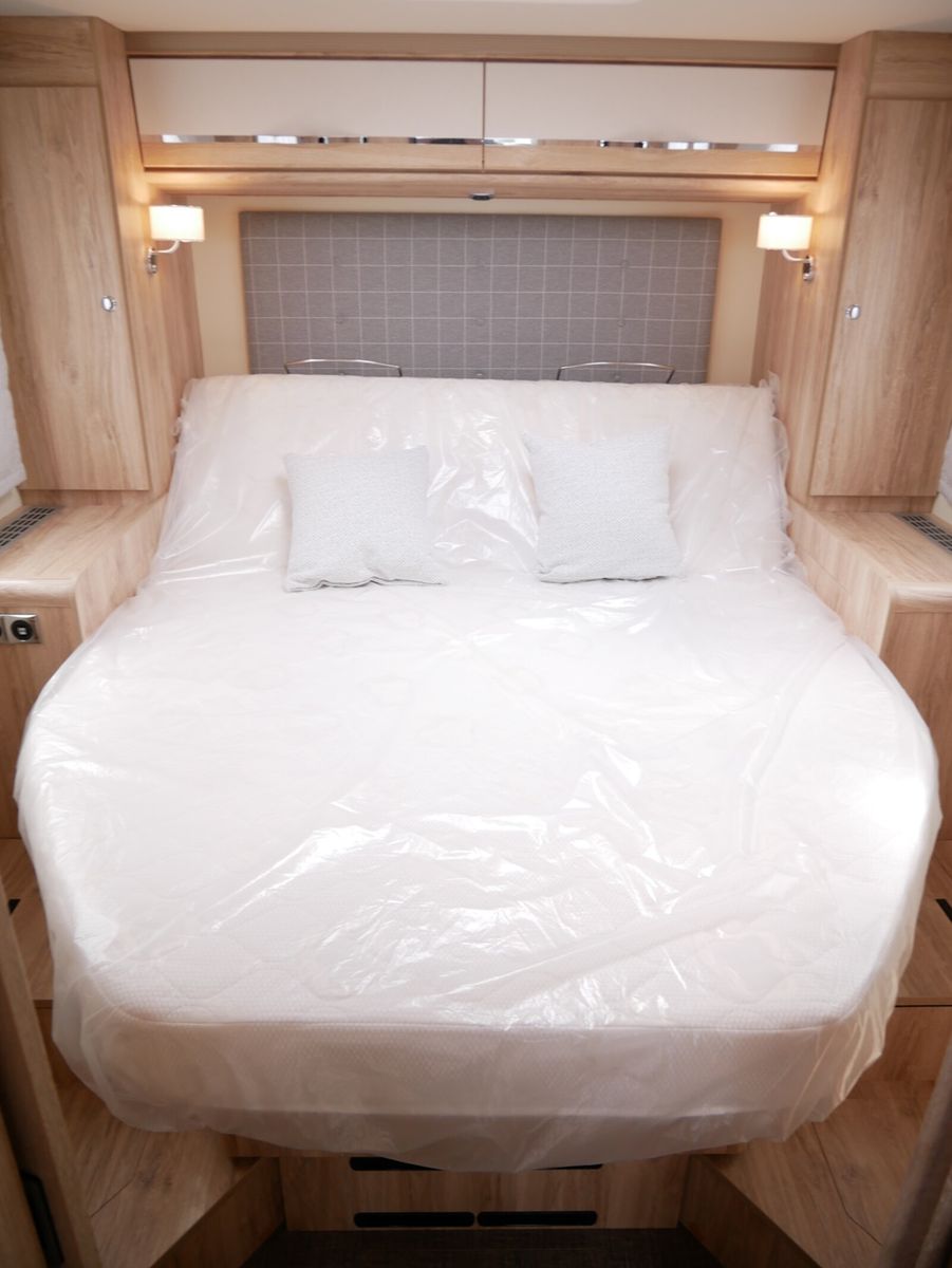 Fahrzeugabbildung Eura Mobil Profila T 726 QF Luminary -S SAT/SOLAR/VeloSlide