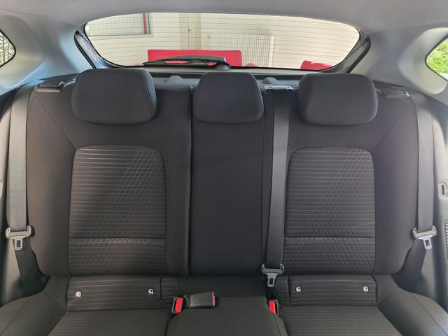 HYUNDAI i20 — Foto 28