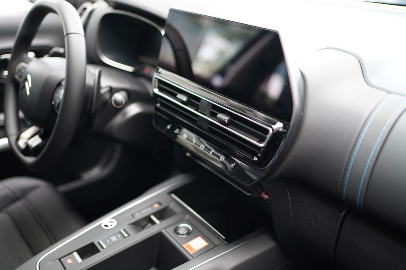 Fahrzeugabbildung Citroën C5 Aircross Hybrid 145 Max e-DCS6 Automatik Navi