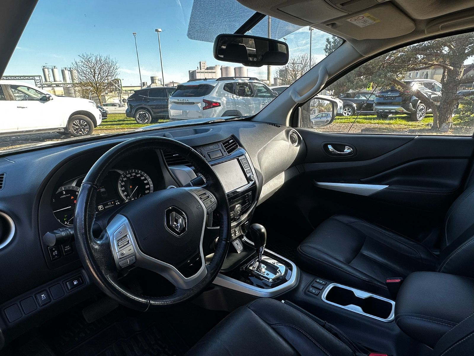 Fahrzeugabbildung Renault Alaskan Intens Double Cab 4x4
