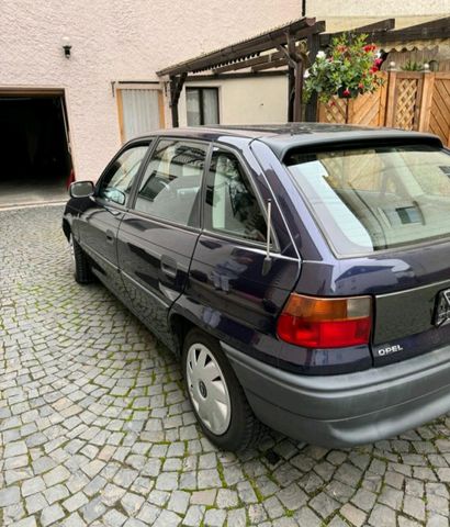 Opel Astra 1.6ii Top gepflegt