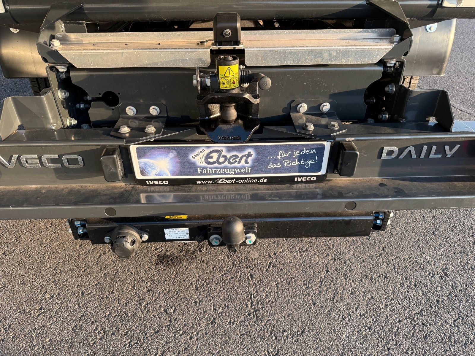 Fahrzeugabbildung Iveco Daily 60C18 H 3-S.-Kipper *R3.450mm*2xAHK*