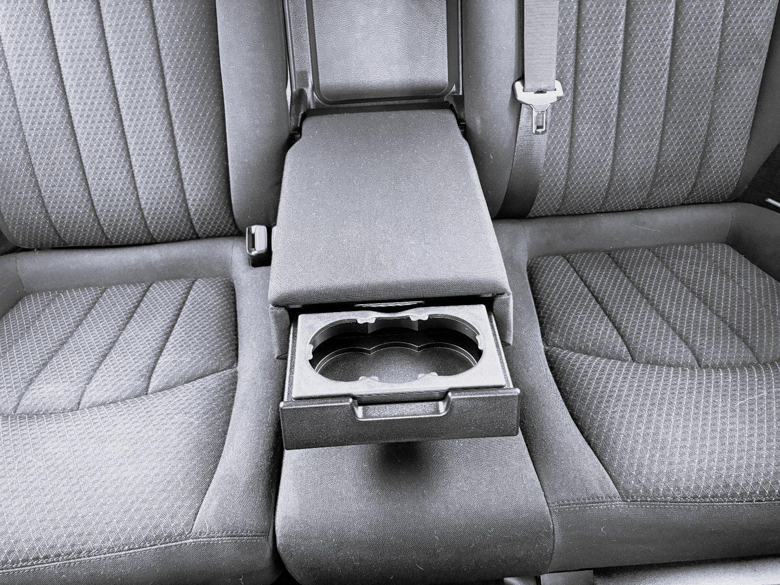 Mercedes-Benz E220 2006 — photo 14