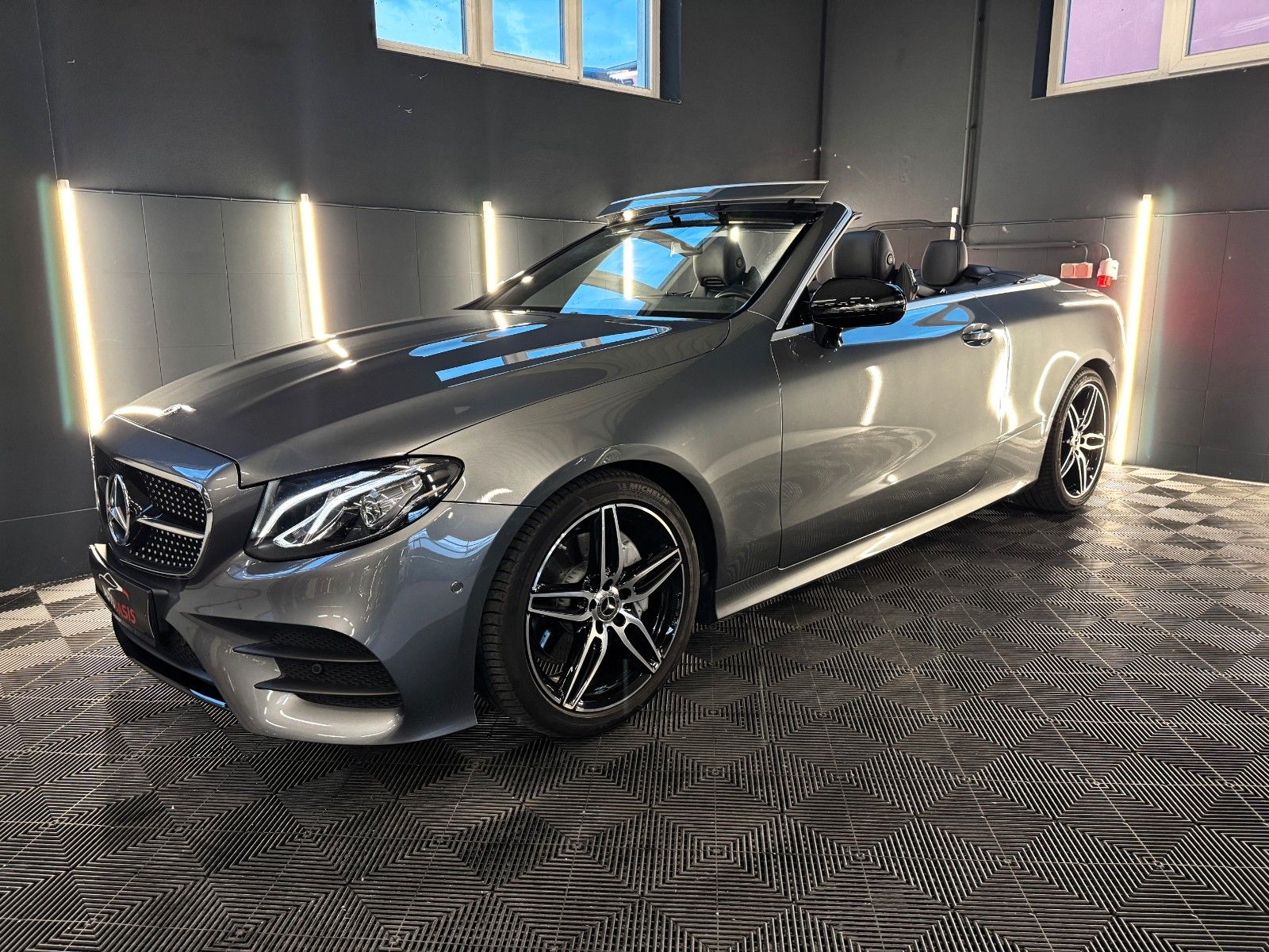 Mercedes-Benz E 200 Cabrio 1.Hand/AMG/Burmester/Leder/Airscarf imagem 2