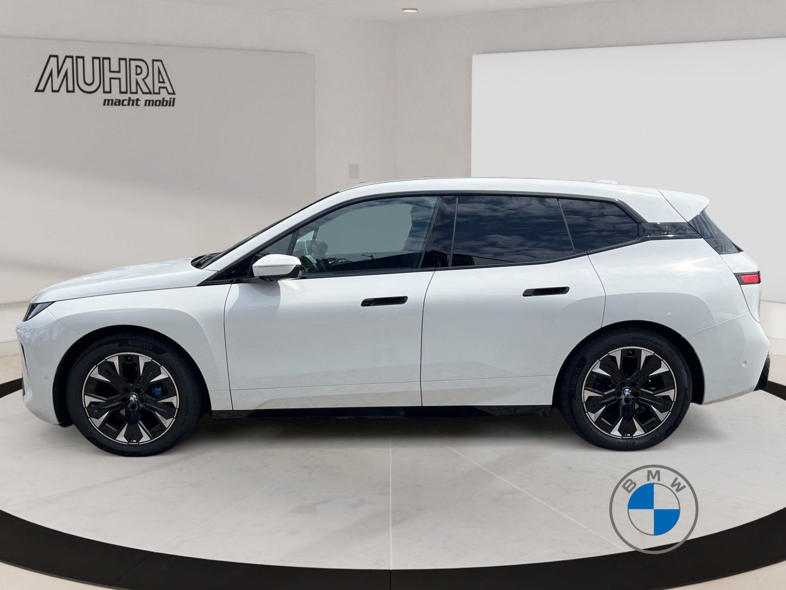 BMW iX xDrive45 M Sport 21 AHK Sitzbelüft. H K foto 3