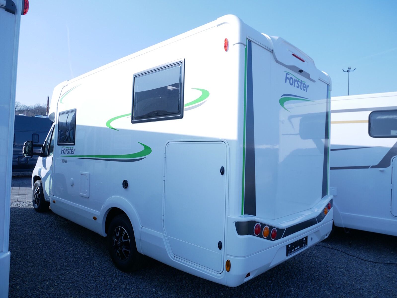 Fahrzeugabbildung Forster T FT669EB 8670,- EUR Sondernachlass / Pioneer