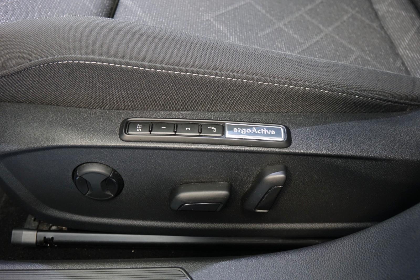 Volkswagen Golf VIII Variant Life +AHK+RFK+STHZ+ACC+Massage, миниатюра 22