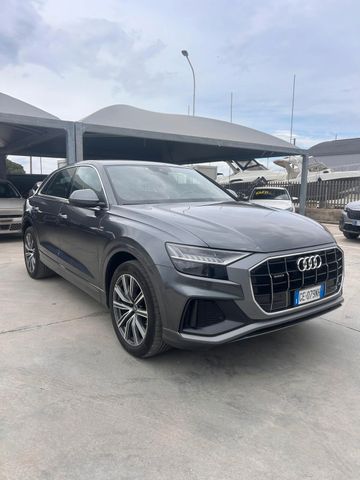 AUDI Audi Q8 50 TDI 286 CV quattro tiptronic