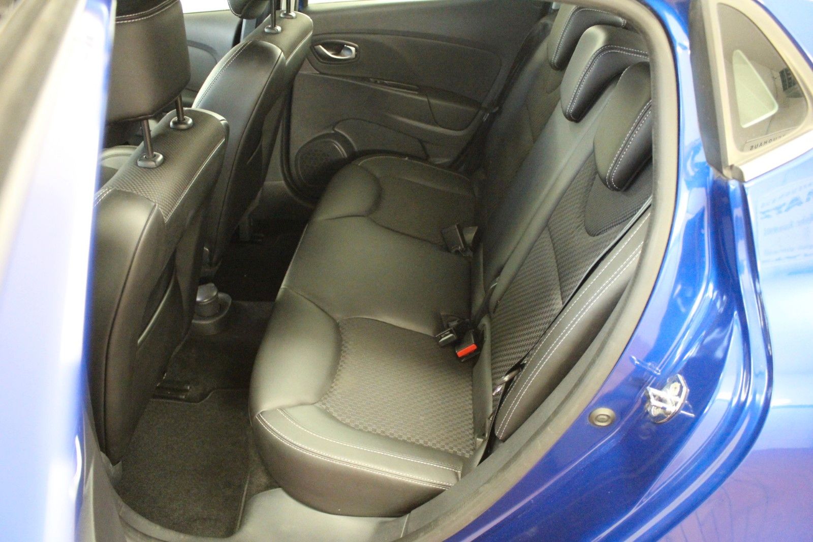 Fahrzeugabbildung Renault Clio TCe 90 Intens*Navi*Klima*PDC*
