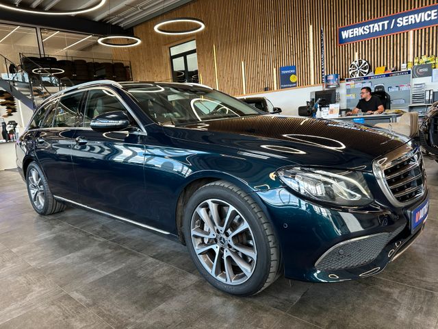 Mercedes-Benz E 350 *BURMESTER*KEYLES*PANO*AHK*ACC*StandHZ*