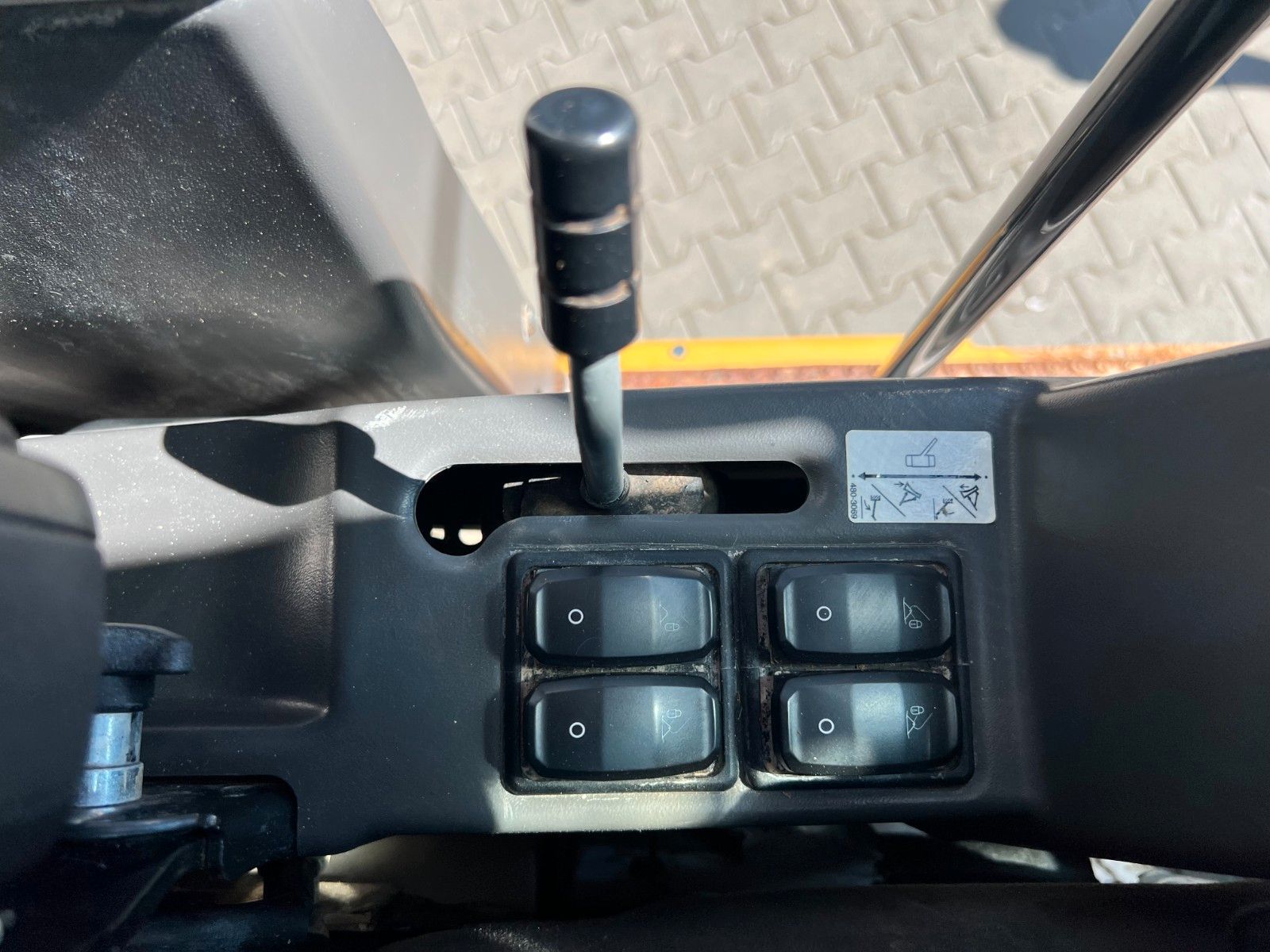 Fahrzeugabbildung CAT MH3024 / Schrottgreifer / 2019 / 9.082h
