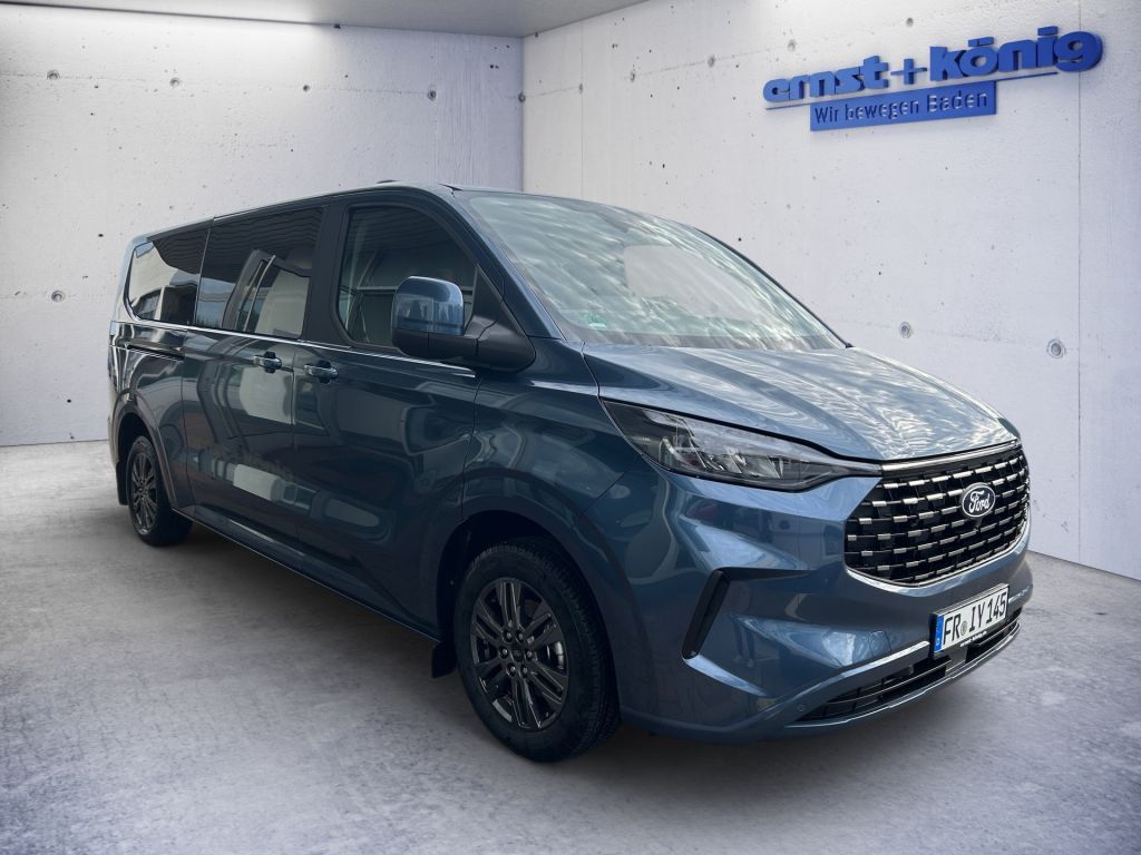 Ford Tourneo Custom 320 L2H1 VA Autm. Titanium imagem 2