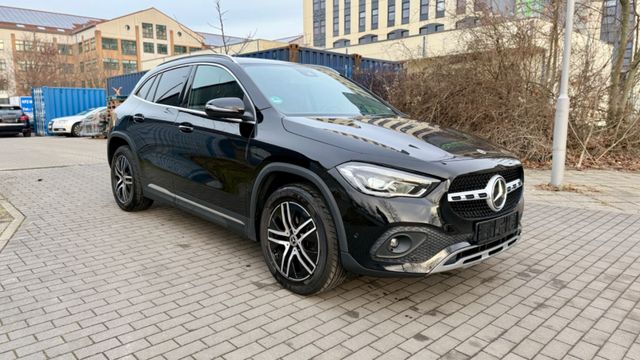 Mercedes-Benz GLA 200 GLA -Klasse GLA 200 d 4Matic