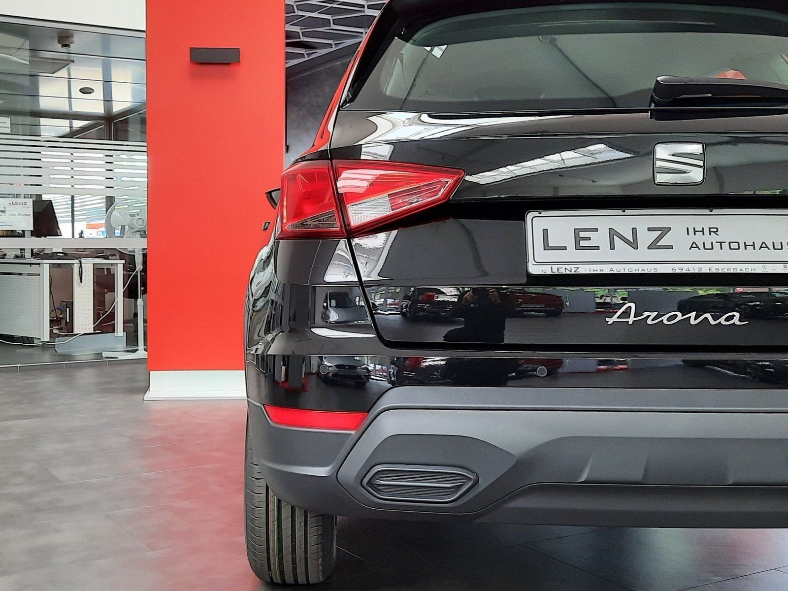 Fahrzeugabbildung SEAT Arona Style TSI *AHK*LED*Sitzhzg*PDC*FullLink*