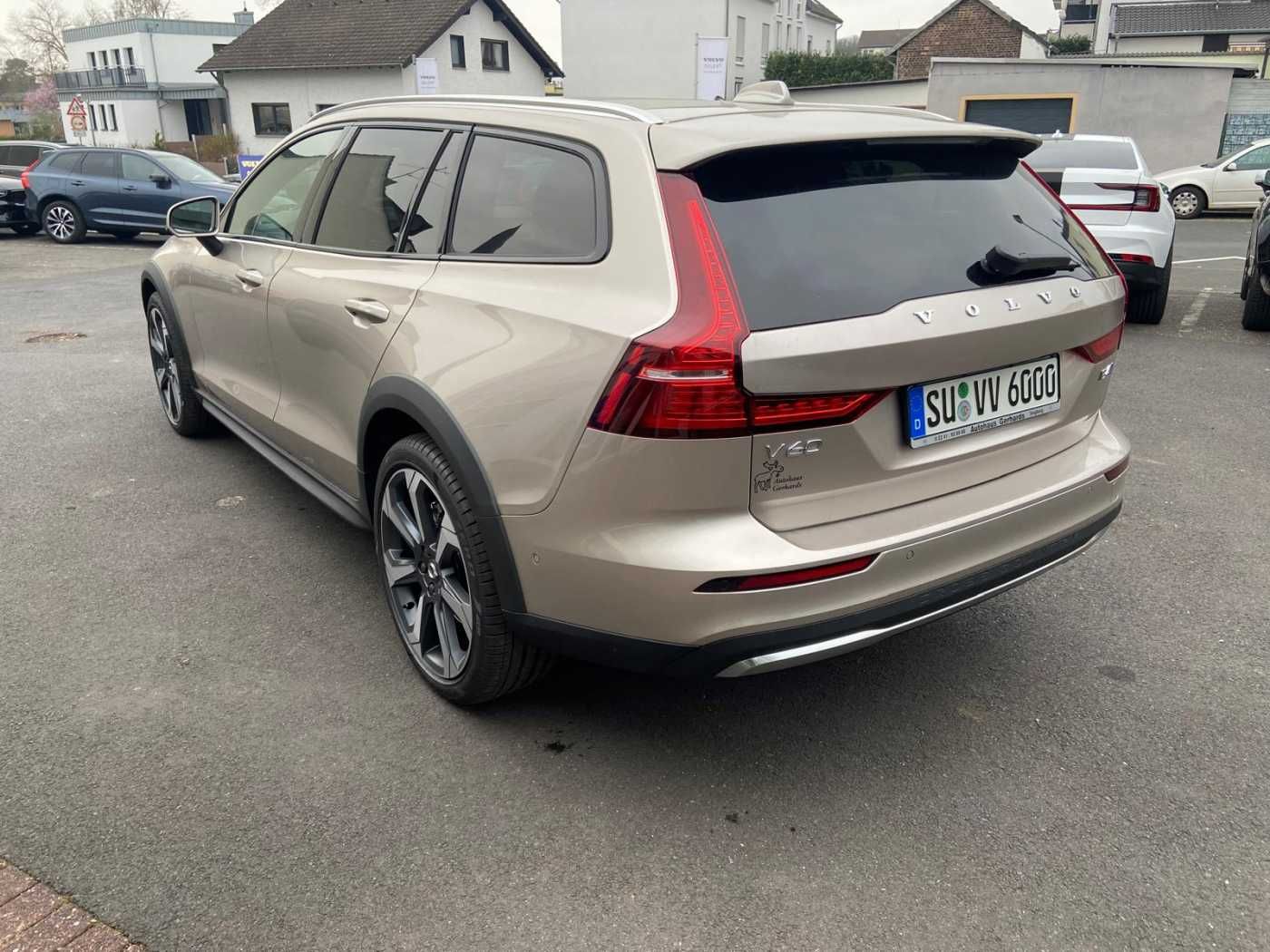 Volvo V60 CC B4 AWD Ultimate,Pano360°20''STH,HUD,SpSit foto 8