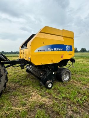 New Holland BR 7070 CC