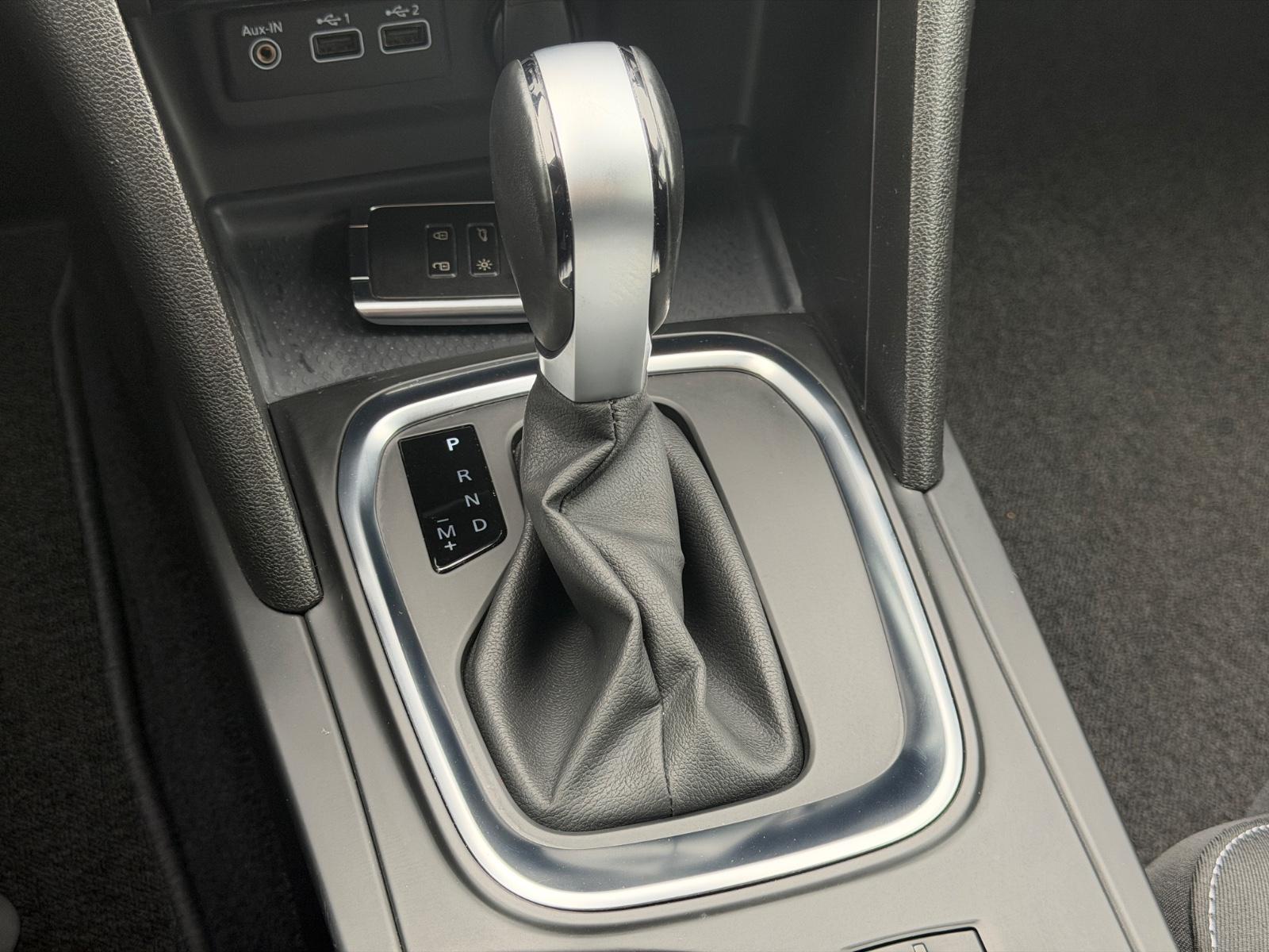 Renault Megane IV GT Automatik CarPlay Kamera AHK Spur