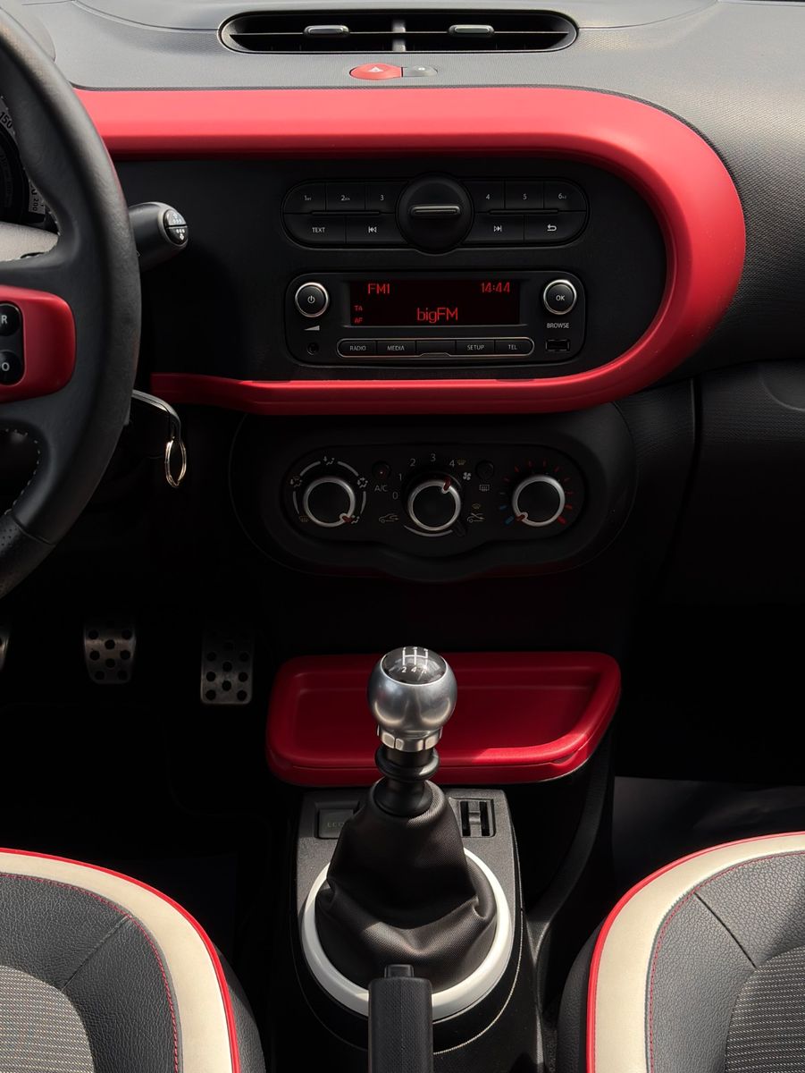 Fahrzeugabbildung Renault Twingo TCe 90 Intens Faltdach Temp. SHZ PDC BT
