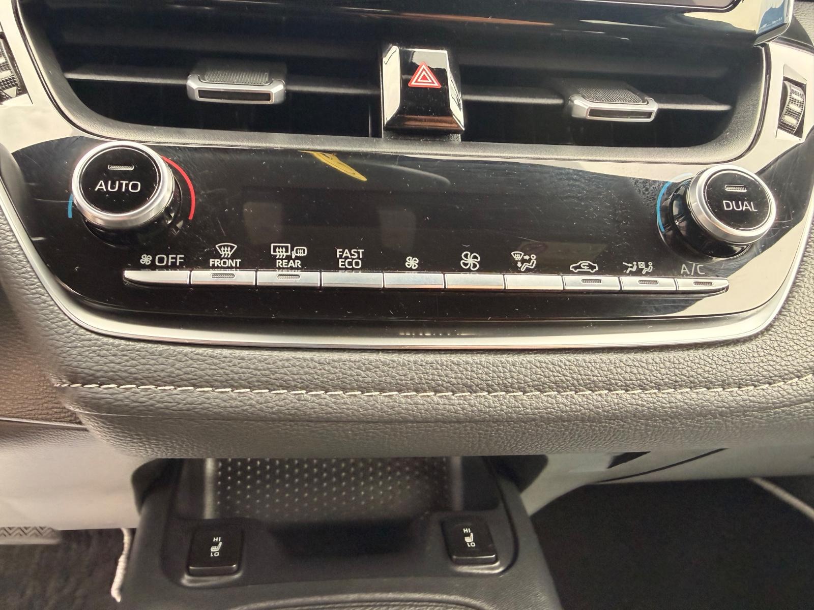 Toyota Corolla Hybrid Active *NAVI*KAMERA*ABSTANDSTEMP*