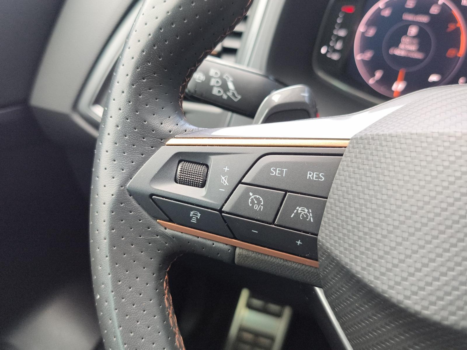 Cupra Ateca 1.5 TSI DSG LED+NAVI+KAMERA+PARKLENK+19