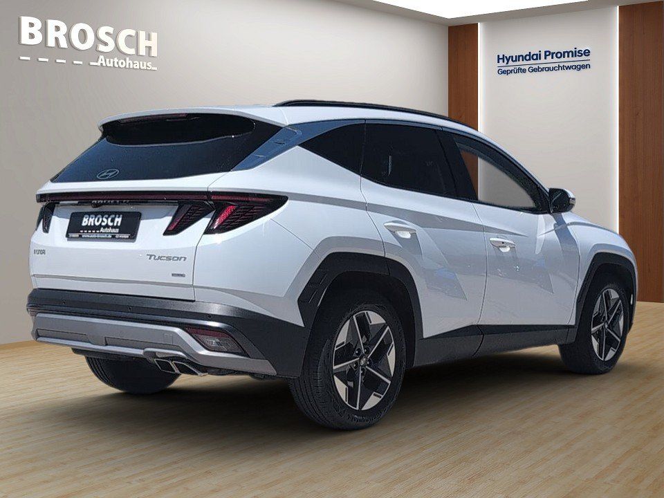 Fahrzeugabbildung Hyundai TUCSON 1.6CRDi AT 4WD 1HD TREND LED-P KRELL+NAV+