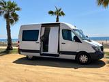 Mercedes-Benz Sprinter Camper / Wohnmobil mit 5 Sitzplätzen - Mercedes-Benz 5