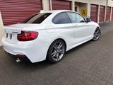 BMW M235i Coupé - SCHALTER - BMW M-Modelle in Duisburg