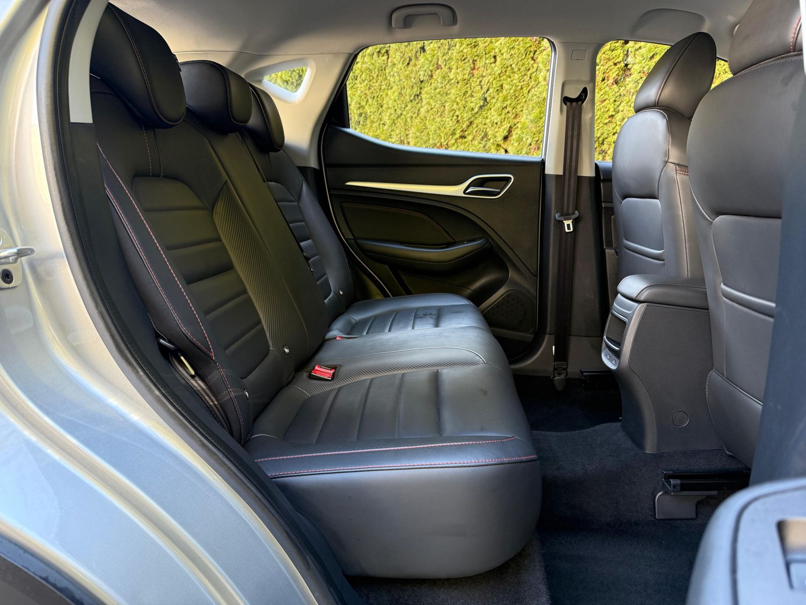 Fahrzeugabbildung MG ZS 1.5VTi Aut. Luxury LEDER+LED+NAV+SHZ+KAM+ACC+