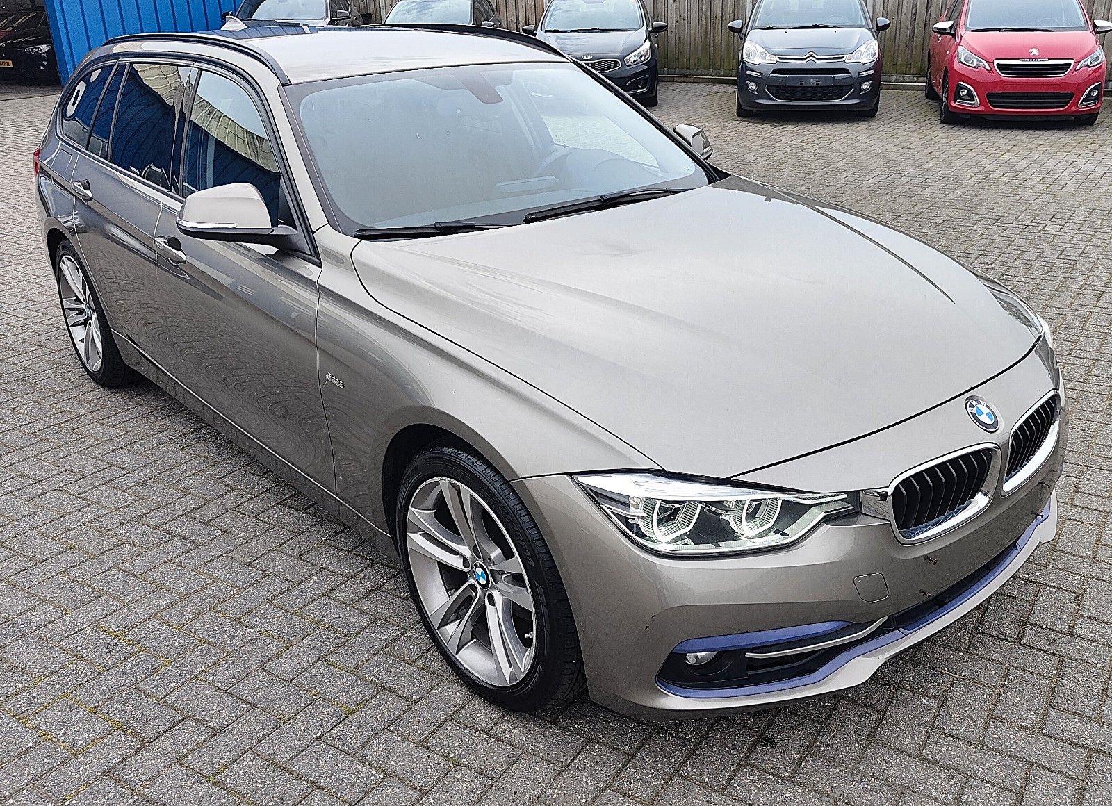 BMW 318 - 1