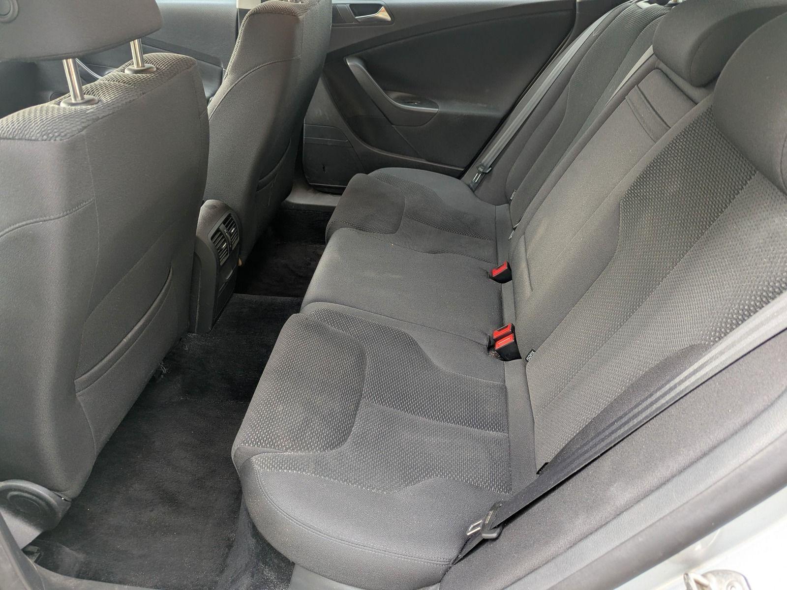 Volkswagen Passat 2009 — photo 9