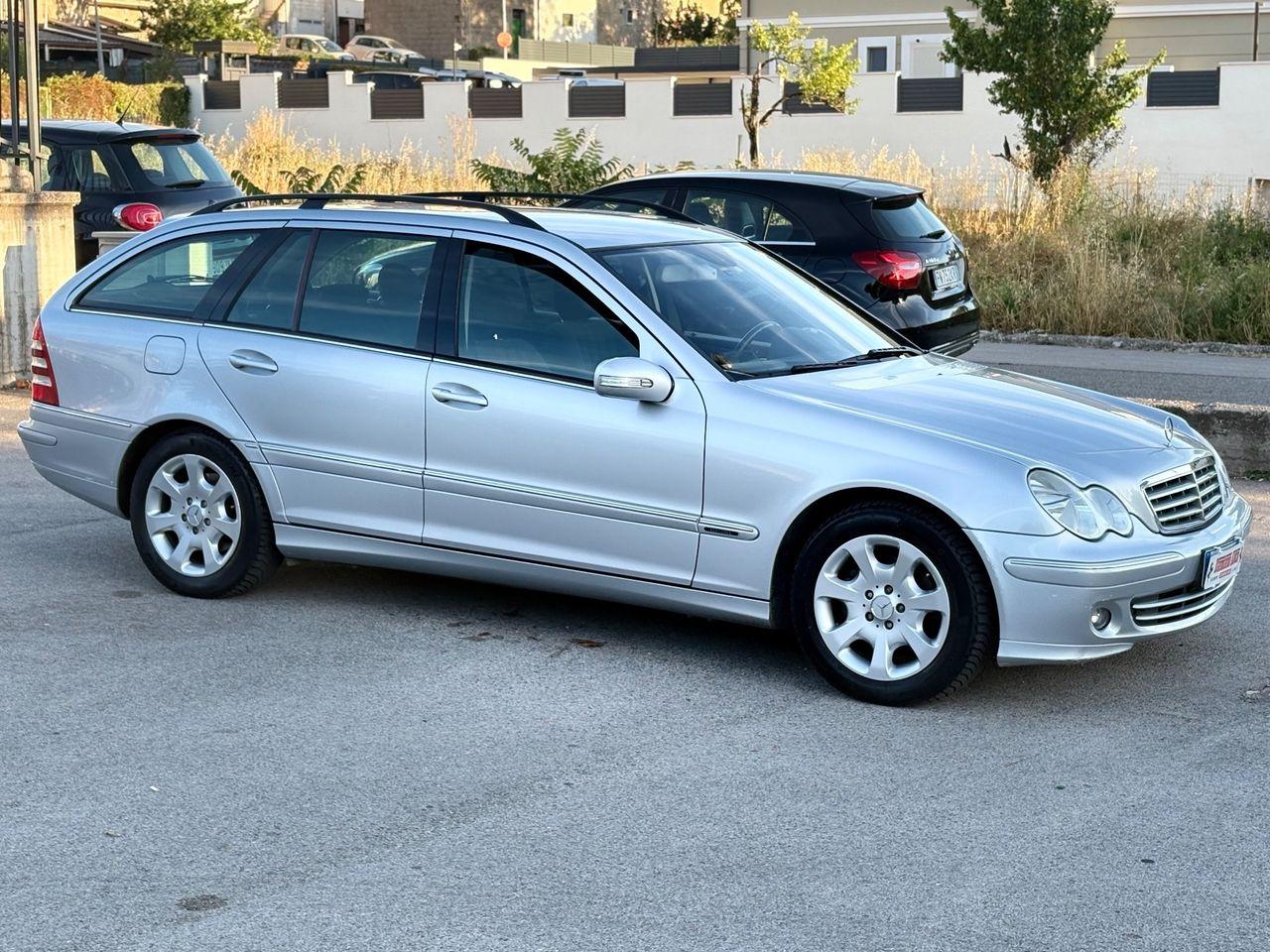 Mercedes-Benz C220 2006 — photo 5