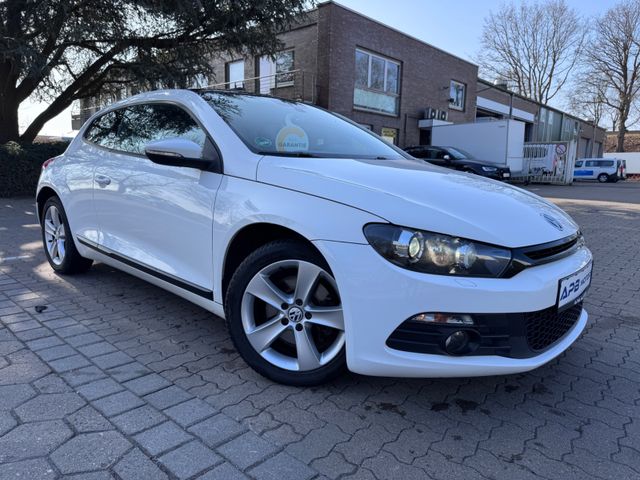 Volkswagen SCIROCCO 1.4 TSI DSG PANORAMA BI-XENON SHZ PDC